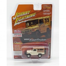 Johnny Lightning 1980 Toyota Land Cruiser Limited Edition 1/64 Scale Die-cast Car